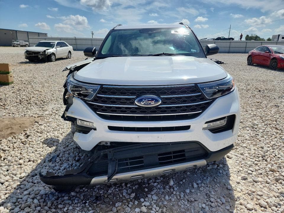 2023 FORD EXPLORER XLT 5