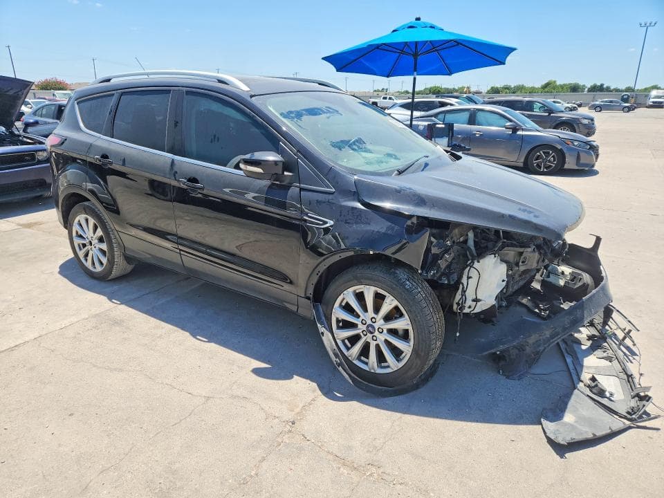 2017 FORD ESCAPE TITANIUM 4