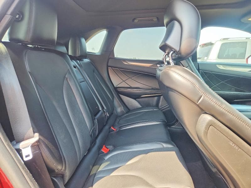 2017 LINCOLN MKC RESERVE 11