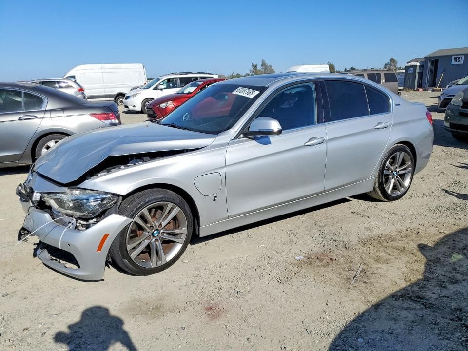 2017 BMW 330E - 1