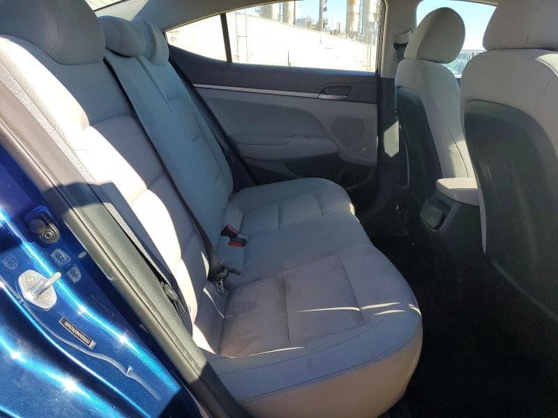 2017 HYUNDAI ELANTRA SE 10