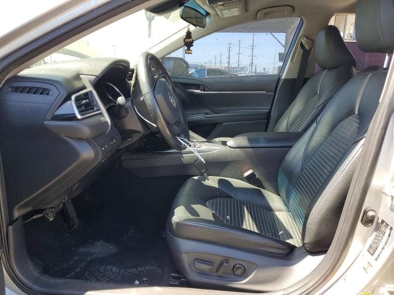 2018 TOYOTA CAMRY SE 7
