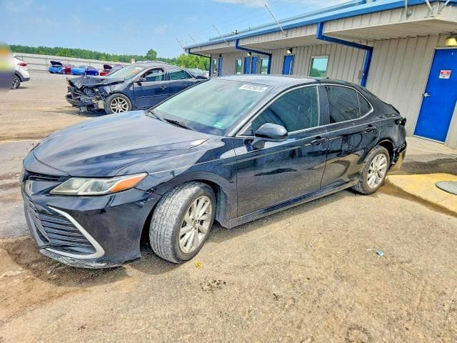 2021 TOYOTA CAMRY LE - 1