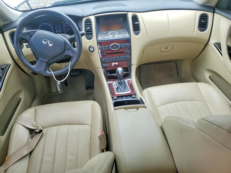 2017 INFINITI QX50 BASE 8