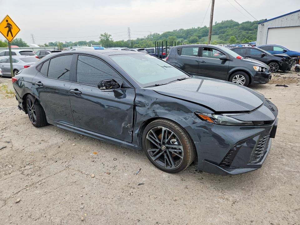 2026 TOYOTA CAMRY XSE 4