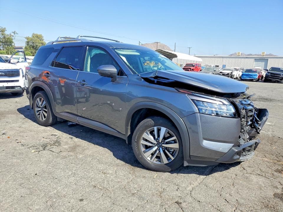 2024 NISSAN PATHFINDER SL 4