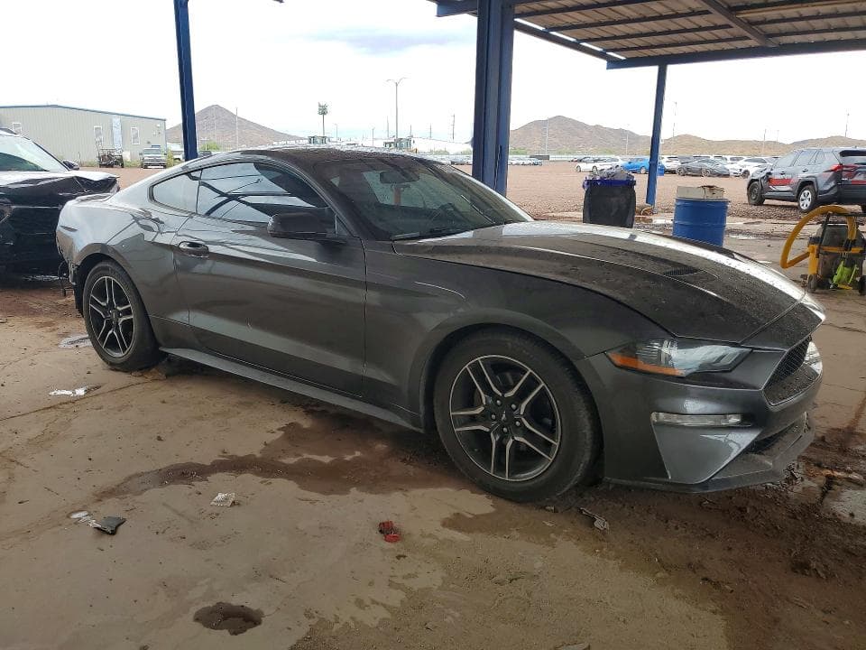 2020 FORD MUSTANG 4