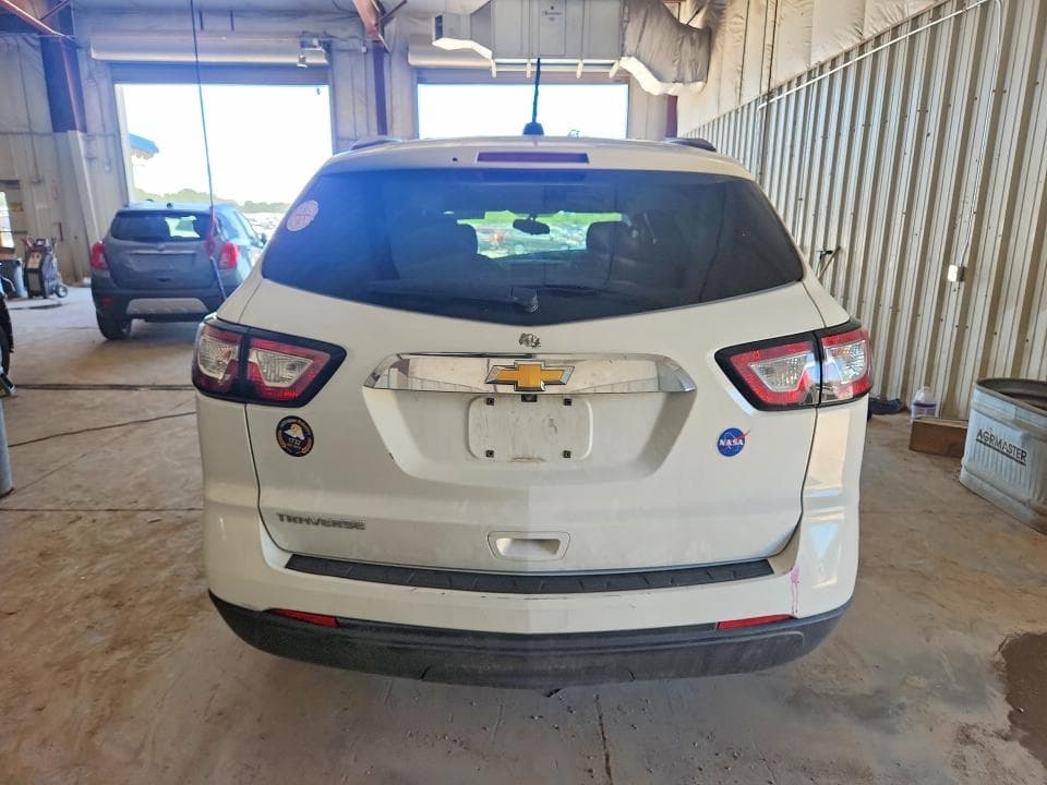 2017 CHEVROLET TRAVERSE LS 6