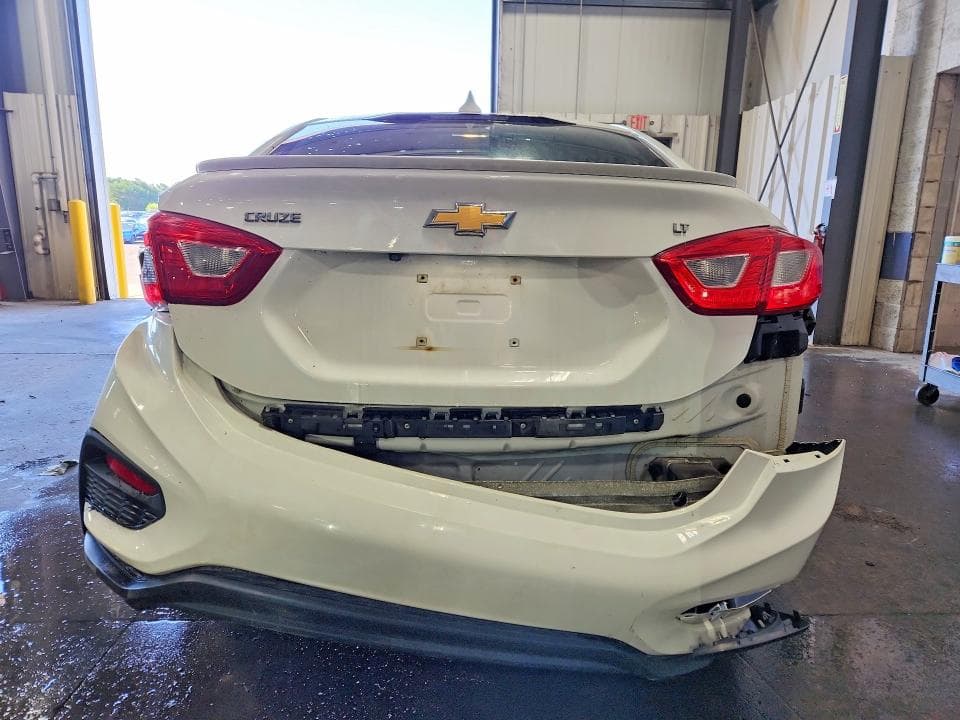 2017 CHEVROLET CRUZE LT 6
