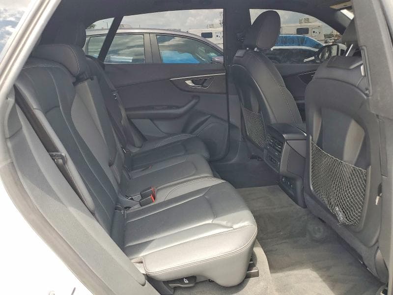 2021 AUDI Q8 PREMIUM 10