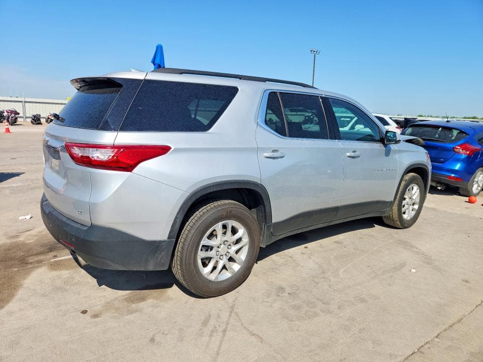 2021 CHEVROLET TRAVERSE LT 3