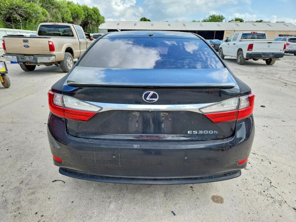 2018 LEXUS ES 300H 6
