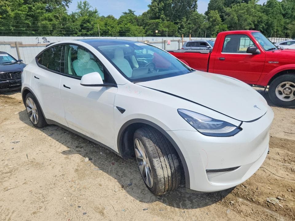 2022 TESLA MODEL Y 4