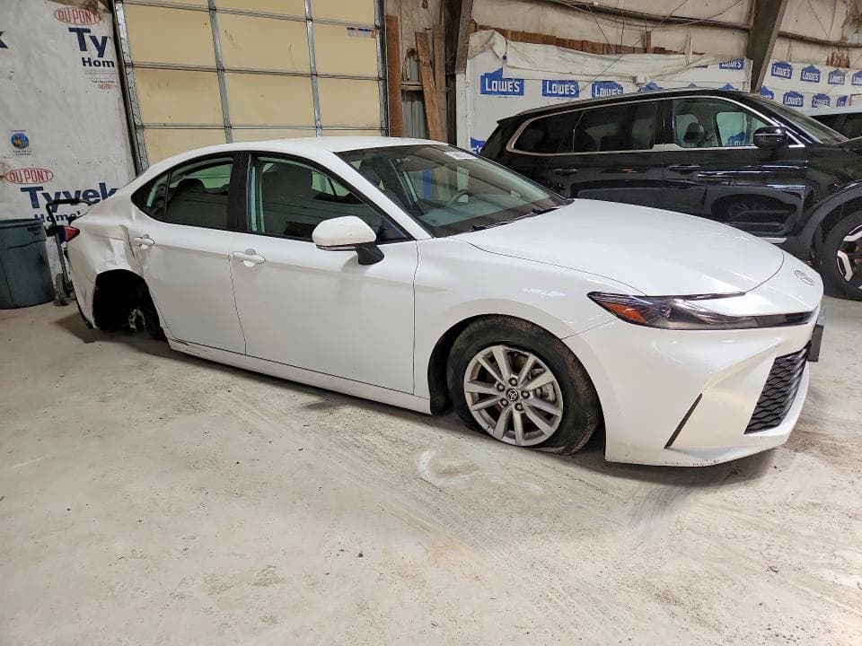 2025 TOYOTA CAMRY LE 4