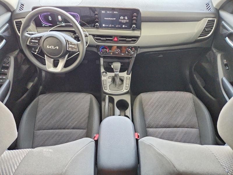 2026 KIA SELTOS LX 8