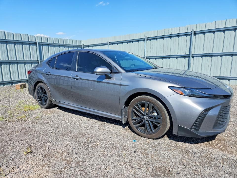 2025 TOYOTA CAMRY XSE 4