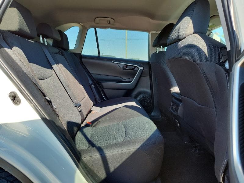 2023 TOYOTA RAV4 LE 11