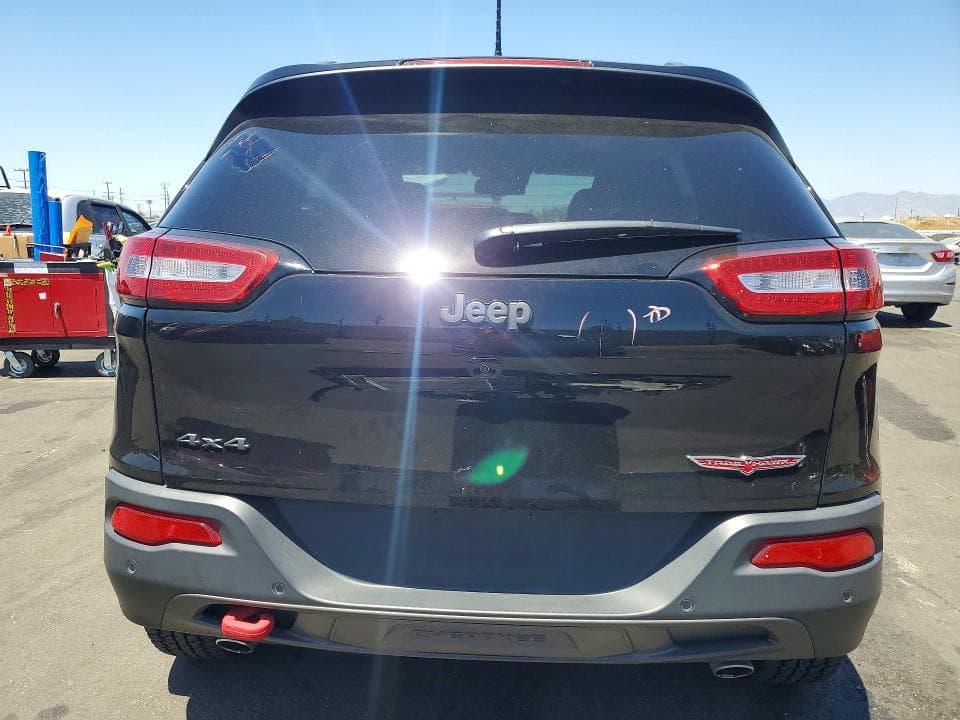 2018 JEEP CHEROKEE TRAILHAWK 6
