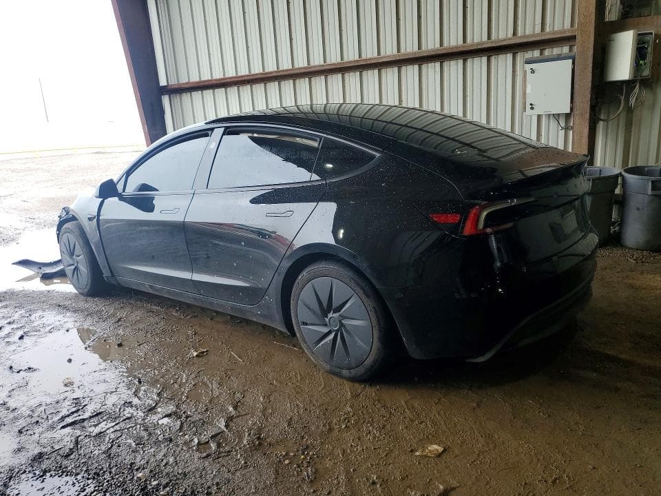 2026 TESLA MODEL 3 2
