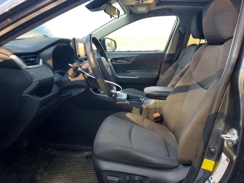 2019 TOYOTA RAV4 XLE 7