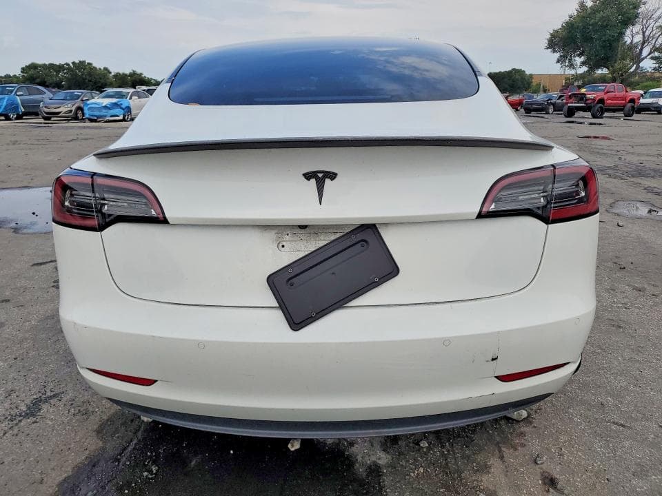 2021 TESLA MODEL 3 6