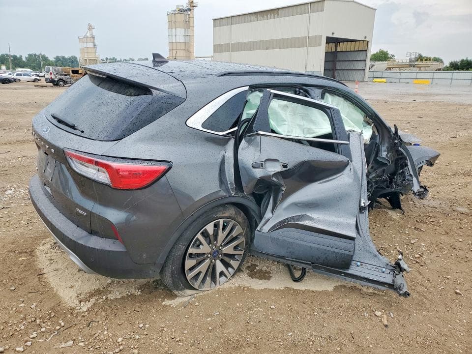 2020 FORD ESCAPE TITANIUM 3