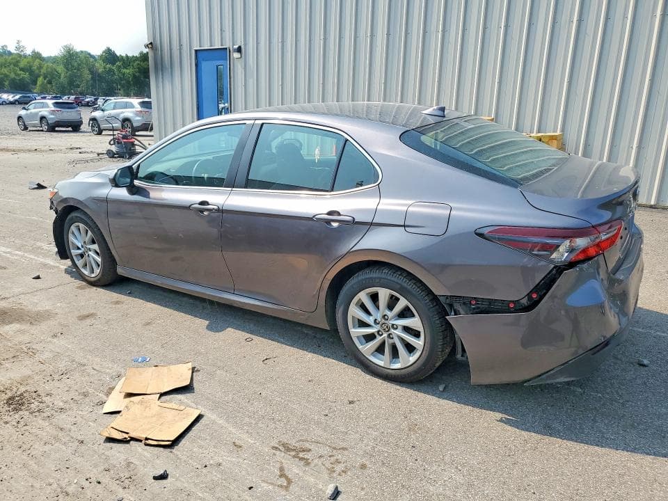 2022 TOYOTA CAMRY LE 2