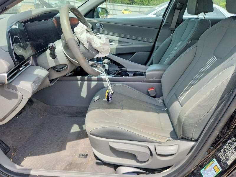 2023 HYUNDAI ELANTRA SEL 7