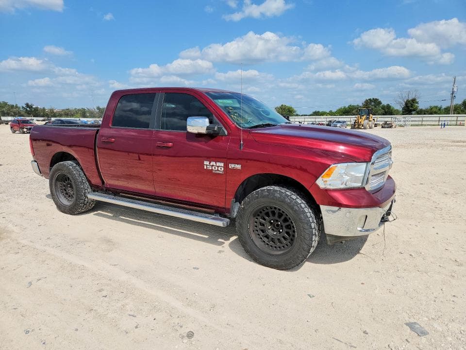 2019 RAM 1500 CLASSIC SLT 4