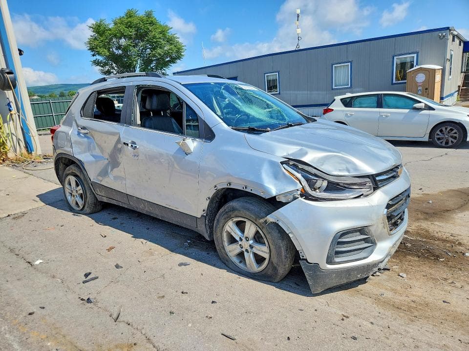 2018 CHEVROLET TRAX 1LT 4