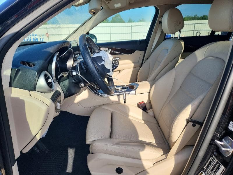 2019 MERCEDES-BENZ GLC 300 4MATIC 7