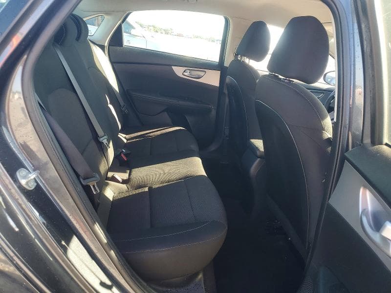 2023 KIA FORTE LX 10