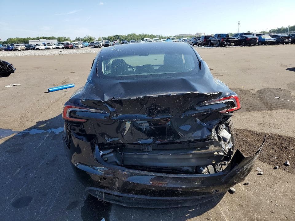 2026 TESLA MODEL 3 6