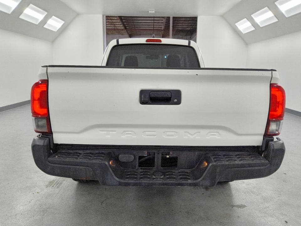 2021 TOYOTA TACOMA SR 6