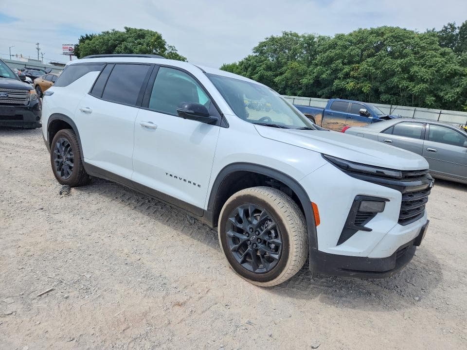 2026 CHEVROLET TRAVERSE LT 4