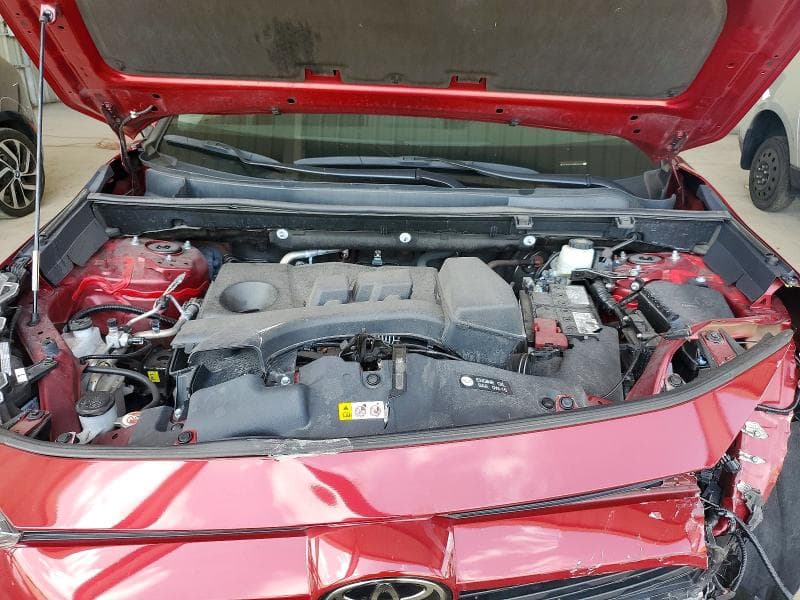 2024 TOYOTA RAV4 LE 12