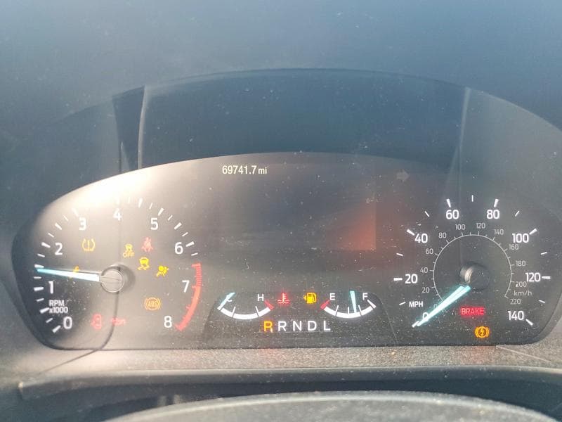 2021 FORD ESCAPE SE 9