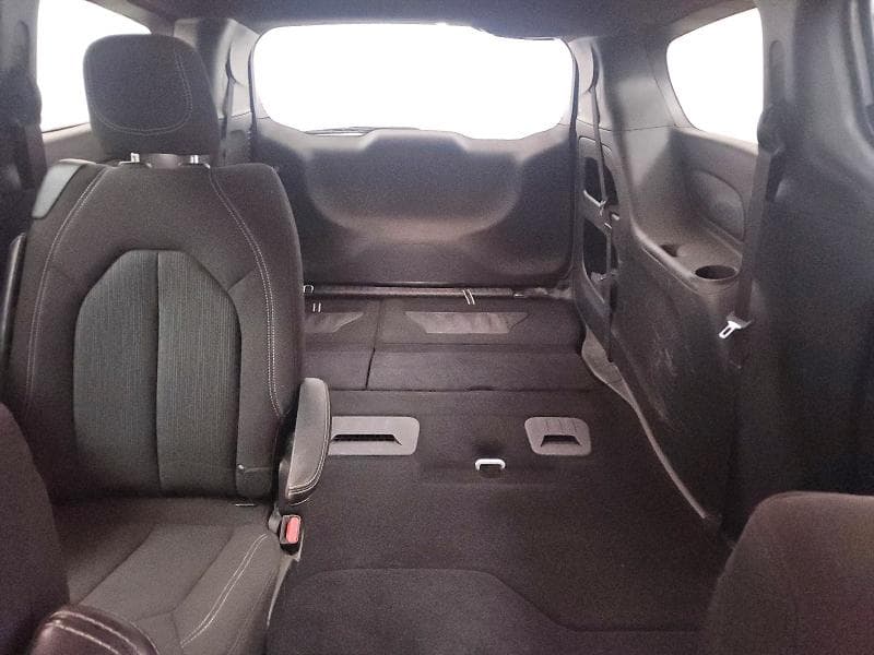 2021 CHRYSLER PACIFICA TOURING 10