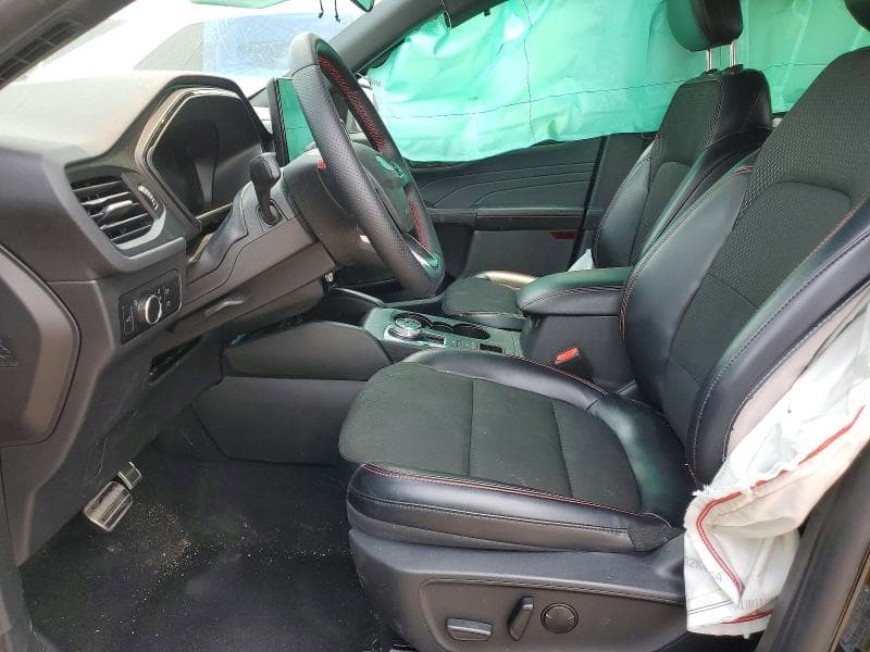 2024 FORD ESCAPE ST LINE 7
