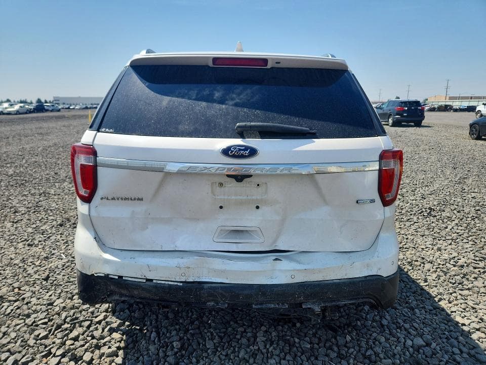 2017 FORD EXPLORER PLATINUM 6