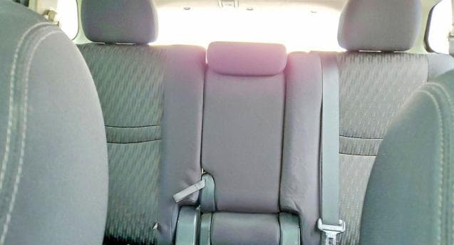 2019 NISSAN ROGUE S 10