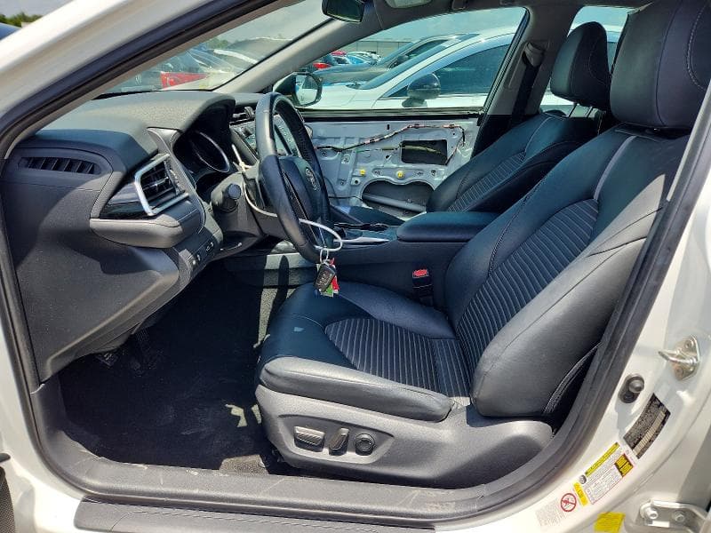 2018 TOYOTA CAMRY SE 7