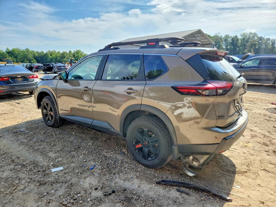 2025 NISSAN ROGUE ROCK CREEK 2