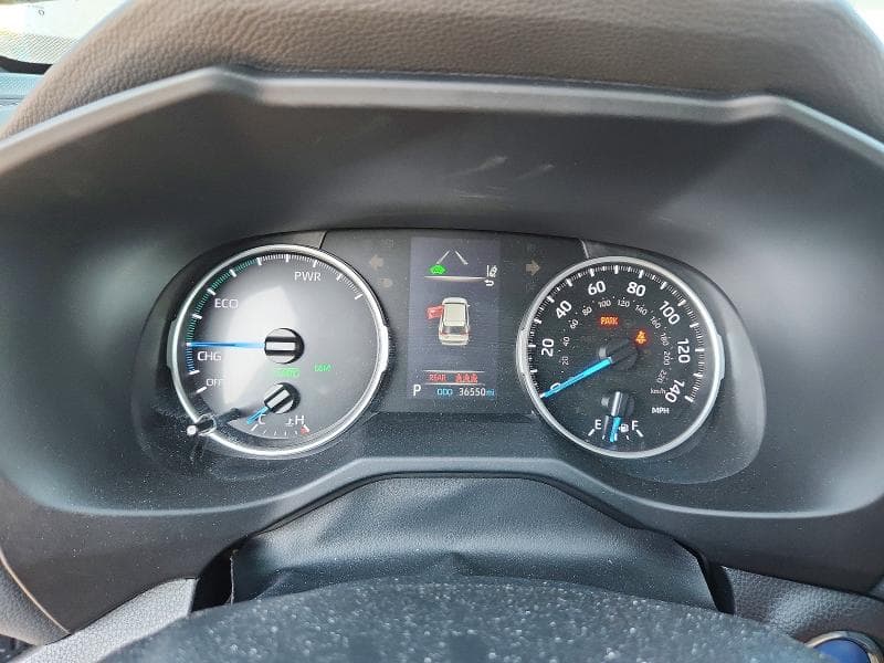 2022 TOYOTA RAV4 SE 9