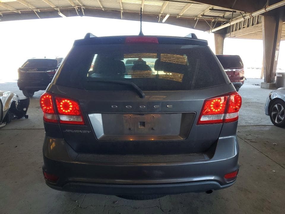2019 DODGE JOURNEY SE 6