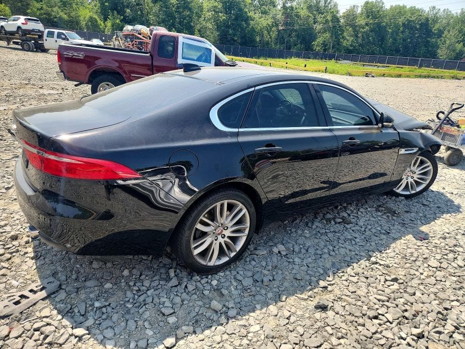 2017 JAGUAR XF PRESTIGE 3