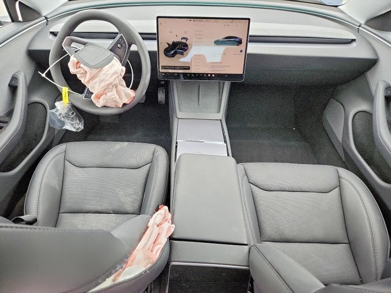 2026 TESLA MODEL 3 8