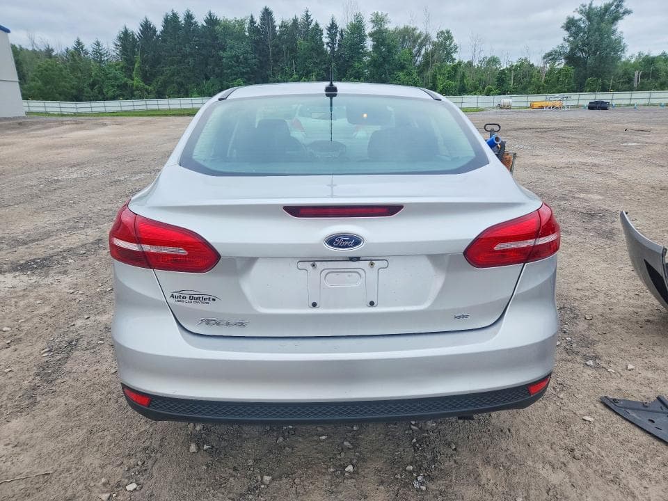 2018 FORD FOCUS SE 6