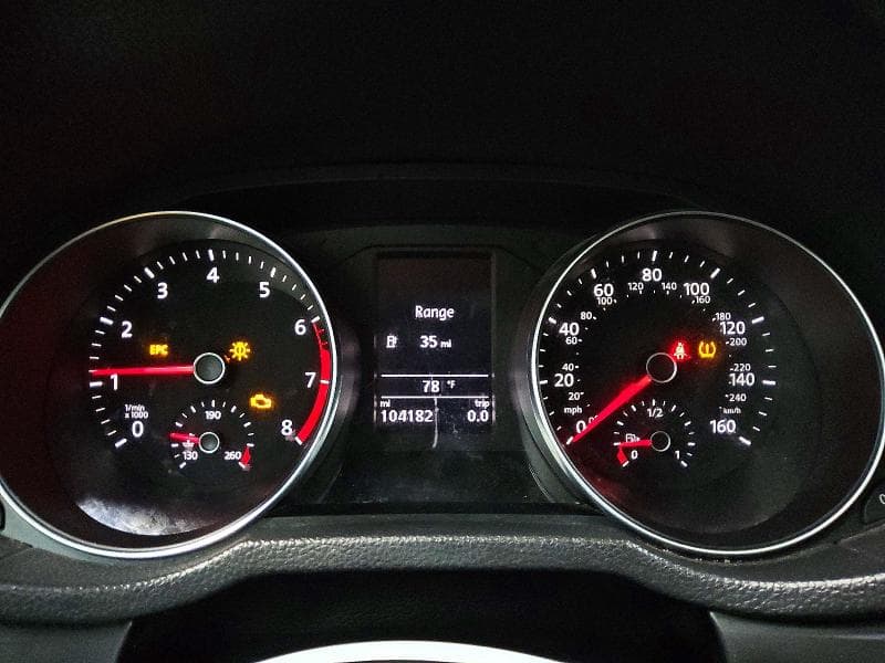 2018 VOLKSWAGEN PASSAT S/R-LINE 9