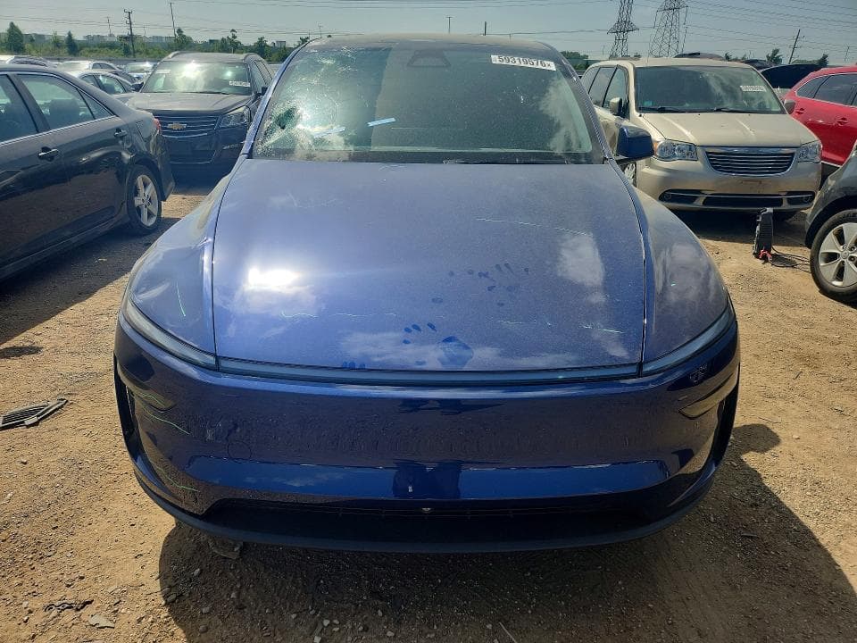 2026 TESLA MODEL Y 5